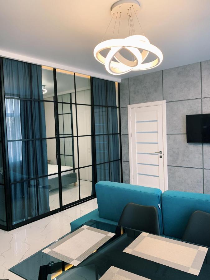 Sunny Apartment 5 オデッサ エクステリア 写真